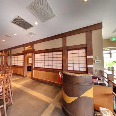Sumo Japanese Steakhouse & Sushi Bar