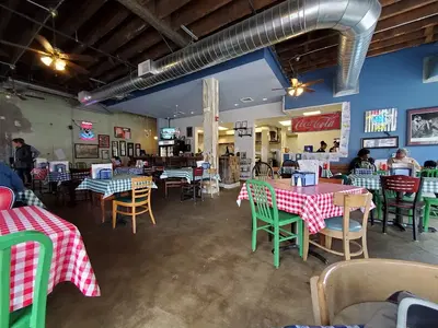Gus's World Famous Fried Chicken