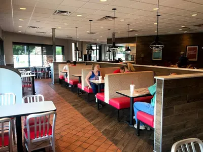 Milo's Hamburgers