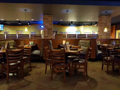 Boston's Restaurant & Sports Bar