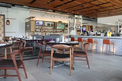 Weft & Warp Art Bar + Kitchen