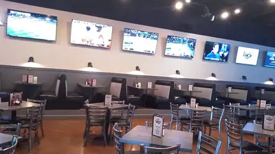 Fat Willy's Carefree Hwy & Black Mountain Pkwy
