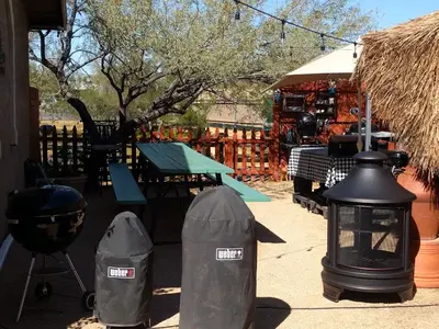 Cave Creek BBQ Company & School