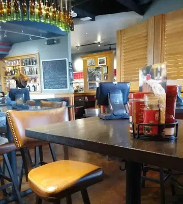 Red Robin Gourmet Burgers and Brews