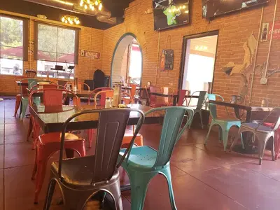 La Perla Sports Cantina