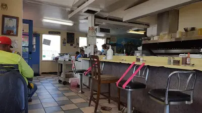 Frank's & Francisco's Denoche Restaurant