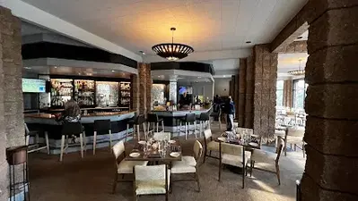 Flying V Bar & Grill