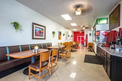 Father Sarducci's Pizza, Pasta & More