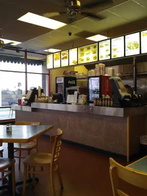 Benny's Burgers and BBQ