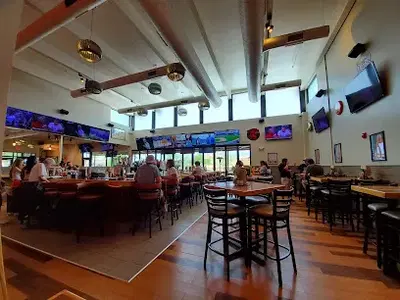 Hooters