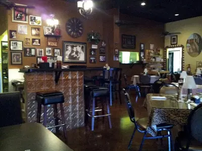 Dominic's Bistro Italiano