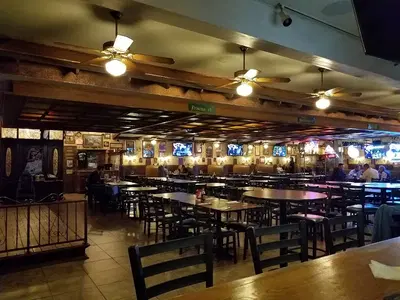 Maggie's Pub
