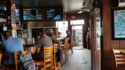Barnacles Bar & Grill