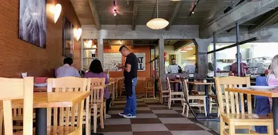 Howie's Artisan Pizza