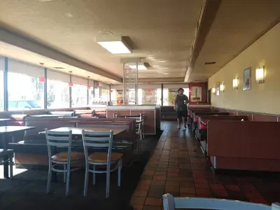 Carl's Jr.