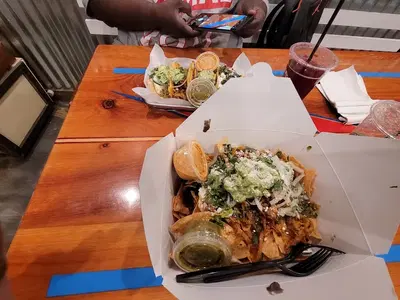 Str8 Up Tacos