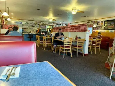 Izzy's Cafe