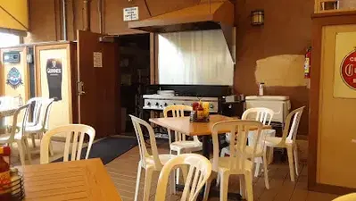 Johnny B's Burgers, Brew & Spirits