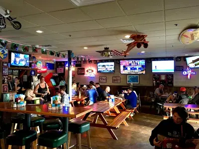 Chief's Burgers & Brew