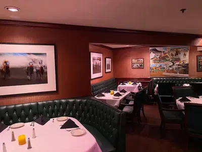 Red Tracton's Steakhouse