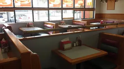 Lucky Guy's Burgers