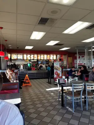 Carl's Jr.
