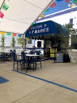 El 7 Mares Restaurant