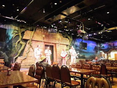 El Mercadito Mariachi Restaurant