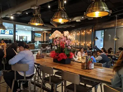 Hiccups Restaurant & Teahouse