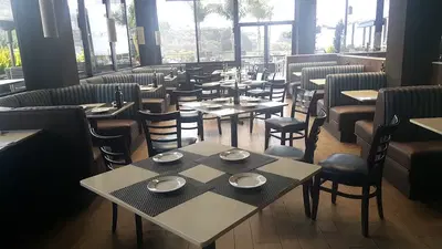 Spruzzo Restaurant & Bar