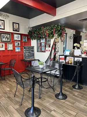 Red's Flavor Table Takeout