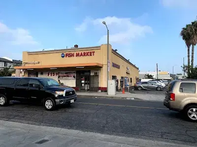 Gomo's Fish Market