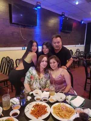 LV RESTAURANT & LOUNGE