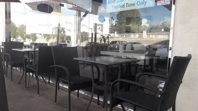 Den Da Cafe & Restaurant