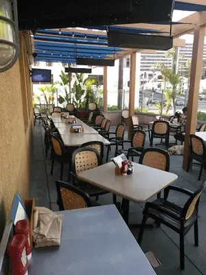 Islands Restaurant Long Beach Pike