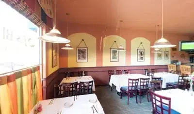 DJ's Bistro