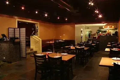 Yan's China Bistro & Bar