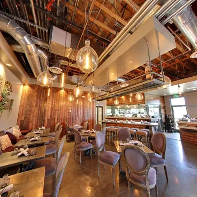 DownTown Public House