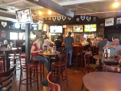 Sidelines Sports Bar & Grill