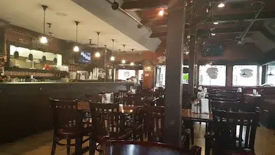 Tony's Restaurant & Mariscos
