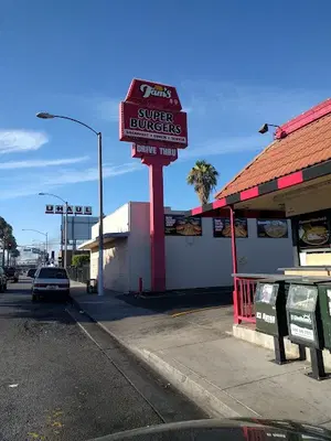 Tam's Burgers