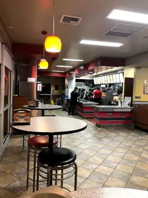 Carl's Jr.