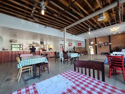 Gus's World Famous Fried Chicken