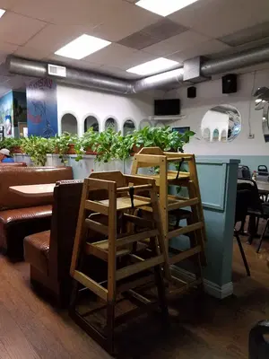 Las Brisas Restaurant & Ostioneria