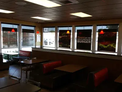 Carl's Jr.