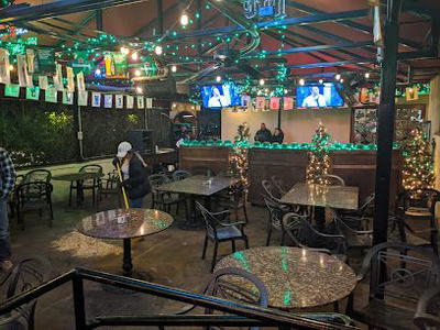 Heroes Restaurant and Brewery