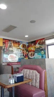 Tom's Famous Burgers 12
