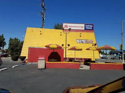 Wienerschnitzel