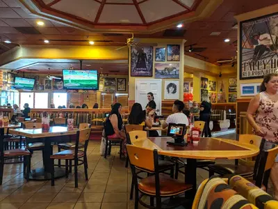 Red Robin Gourmet Burgers and Brews