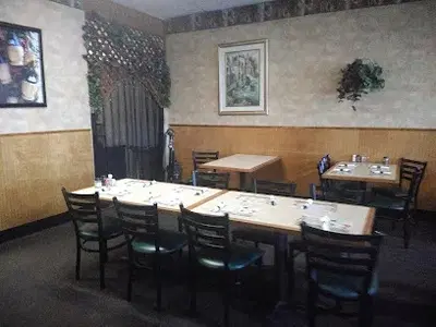 Nucci's Italian Cafe & Pizza